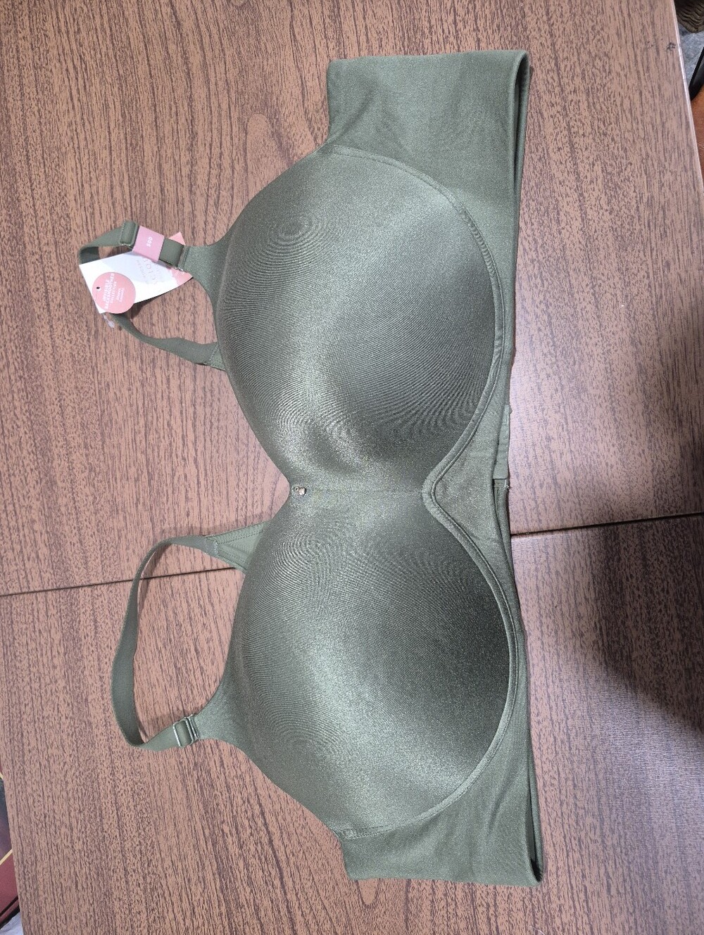 NWT Cacique Lightly Lined No Wire Back Smooth Bra